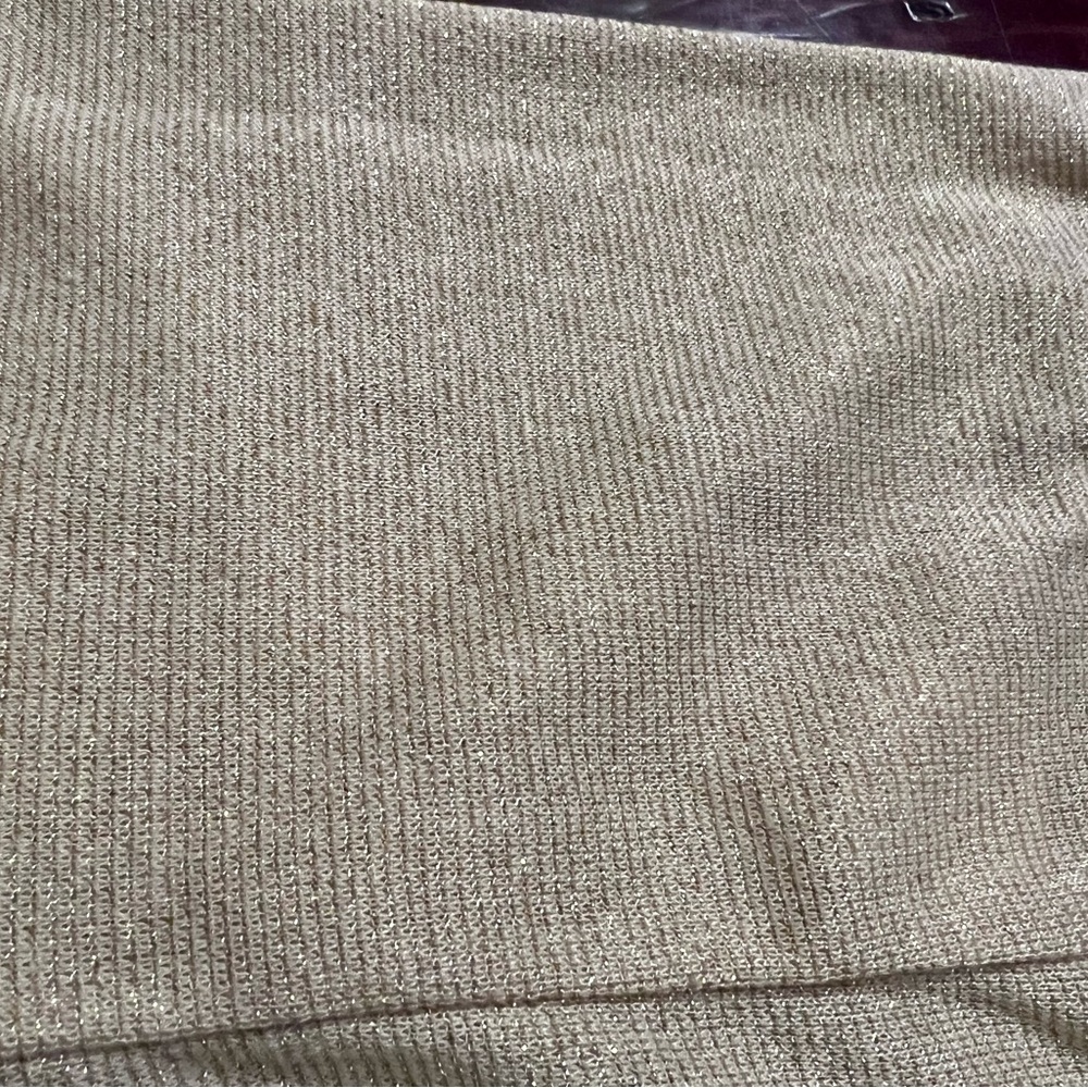 First impression white and gold sleeveless ruffled top with gold pants 24 months - Picture 9 of 9